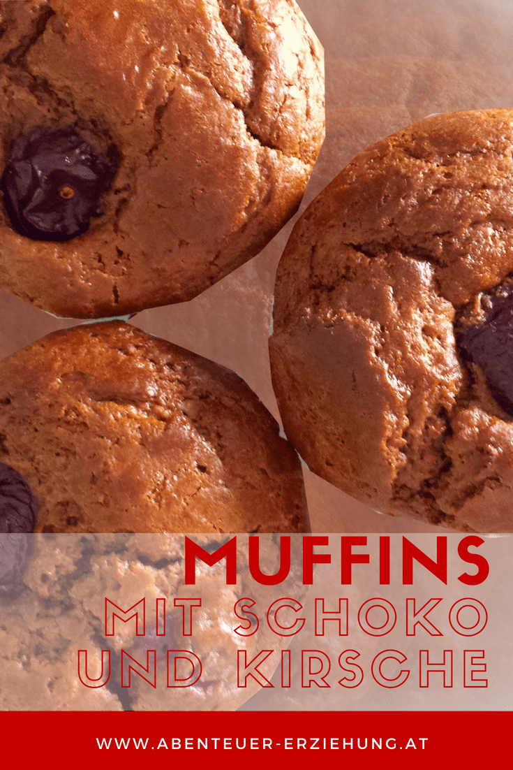 Schokomuffins mit Kirsche
